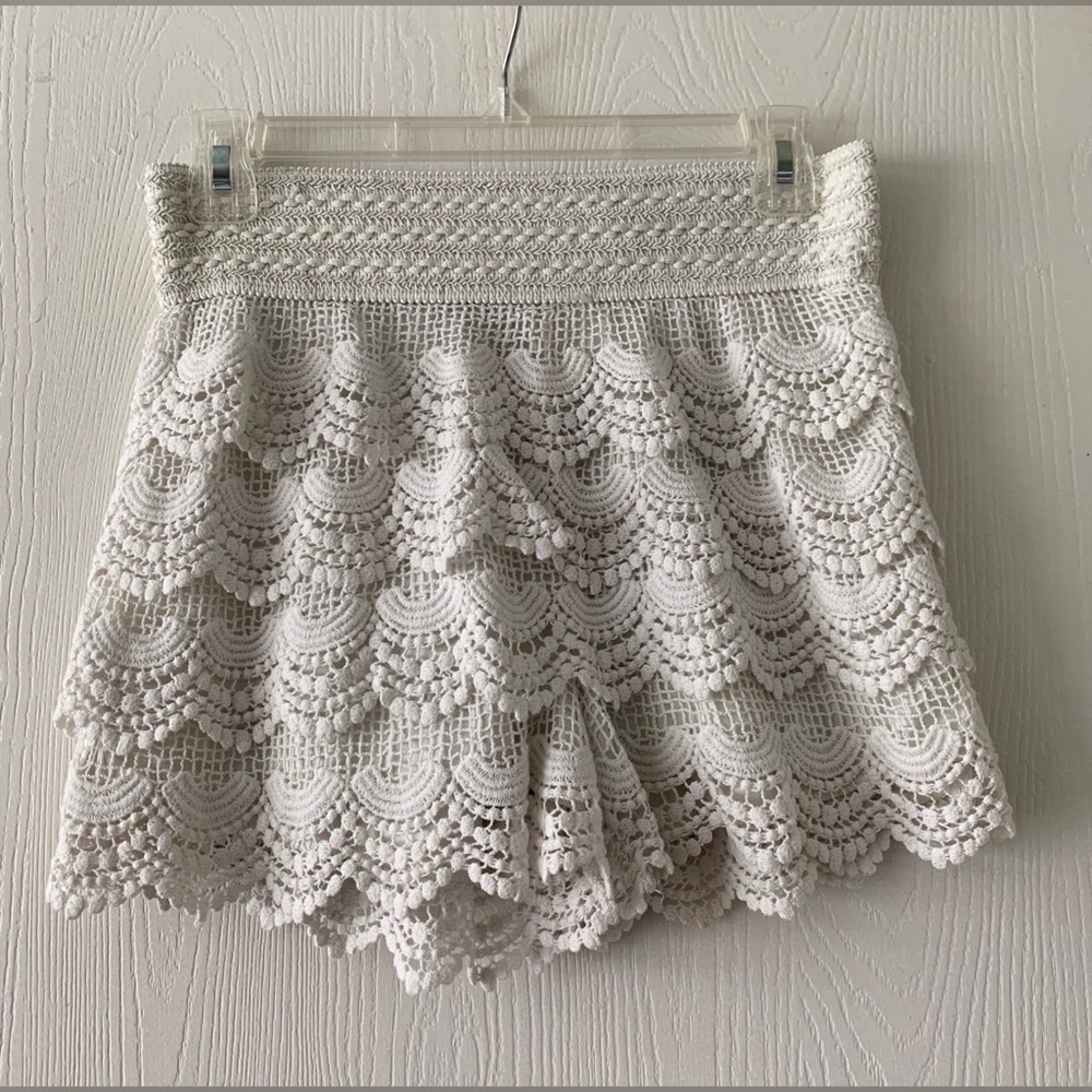 White lace shorts